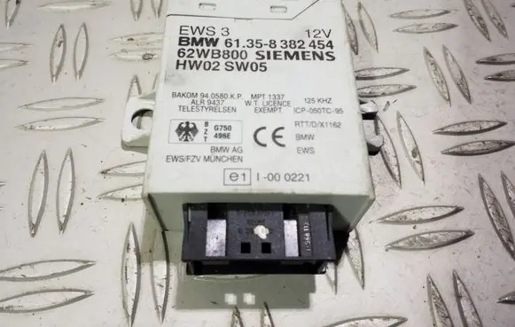 BMW 5 E39 Immobilizer control unit/module 61358382454 62WB800 HW02SW05