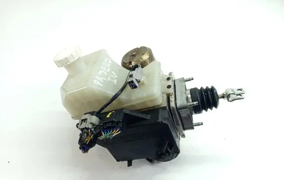 Mitsubishi Pajero Brake booster MR569728