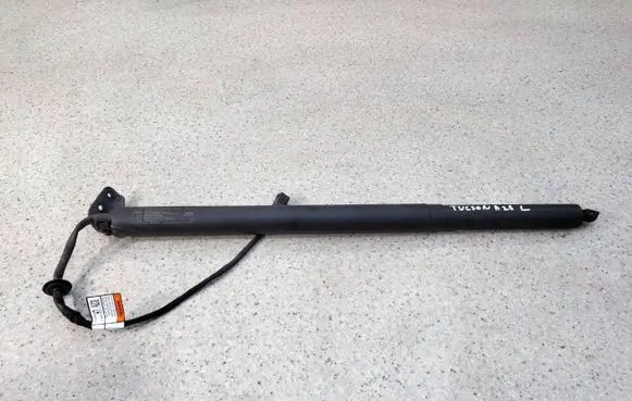 Hyundai Tucson TL Rear window strut damper 81770-D310019 81770-D3100