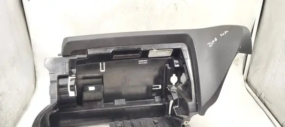 BMW 1 E82 E88 Glove box frame 698280415 20100907