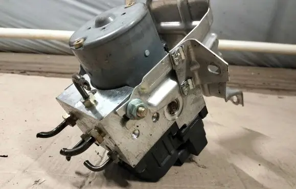 Porsche Boxster 986 ABS Pump 99635575504