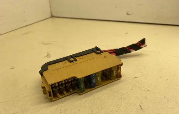 Porsche Macan (95B) Fuse module 4F1941824A