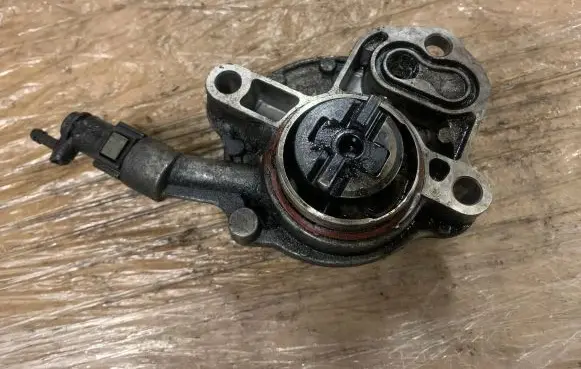 Citroen C5 Vacuum pump 96319715800R 72266601H 03T20200634