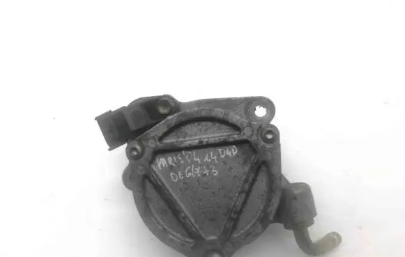 Toyota Yaris Vacuum pump