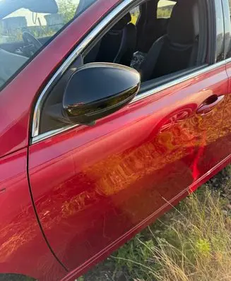 Peugeot 308 Front door