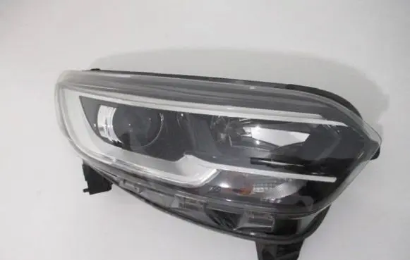 Renault Kadjar Headlight/headlamp 260107171R