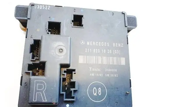 Mercedes-Benz E W211 Door control unit/module 2118201626