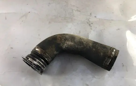 Toyota Auris 150 Intercooler hose/pipe