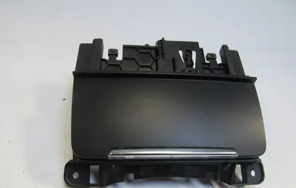 Audi A4 S4 B8 8K Ashtray (front) 8K0857951C-MERC 8K0857951C