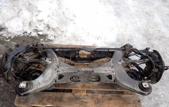 Mercedes-Benz E W211 Rear axle beam