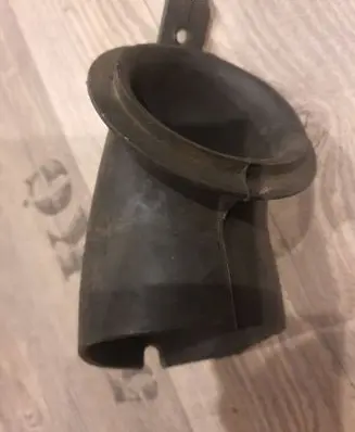 Audi 80 90 B3 Air suspension pipe/line (rear) 026133353A