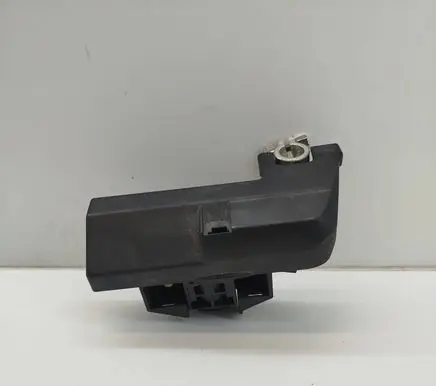 Audi A4 S4 B8 8K Battery relay fuse 4F0915519