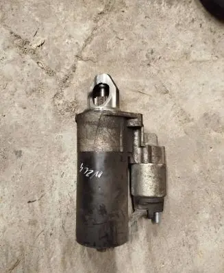 Mercedes-Benz C AMG W204 Starter motor 1005831549