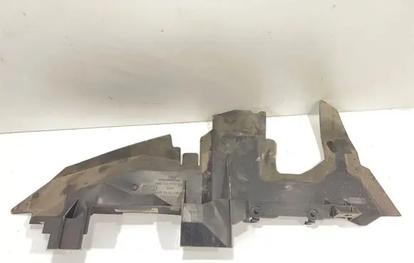 Audi Q7 4L Intercooler air guide/duct channel 4L0121283A