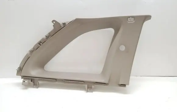 Chrysler Pacifica (C) pillar trim LPM000001100
