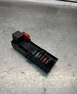 Mercedes-Benz E W210 Fuse module A0005400072 501411 05376100