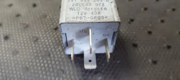 Audi TT Mk1 Other relay 141951253B 20240072