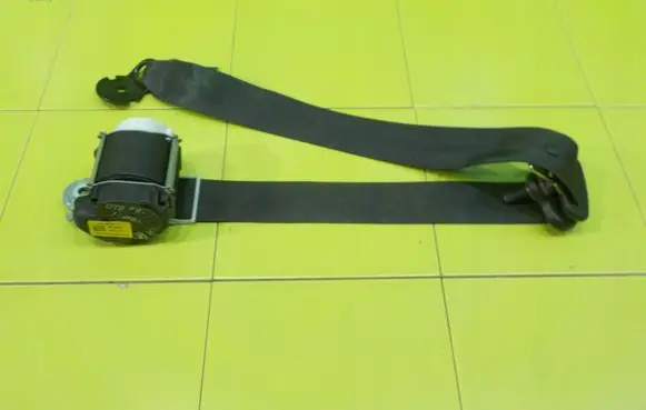 Renault Trafic III (X82) Front seatbelt 93456903 18AB20