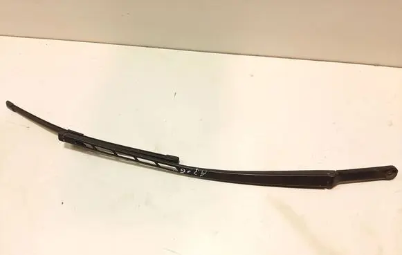 Windshield/front glass wiper blade