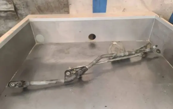 Renault Scenic II - Grand scenic II Front wiper linkage 