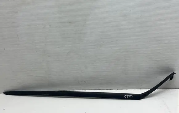 Volvo S60 Windshield trim 31469401