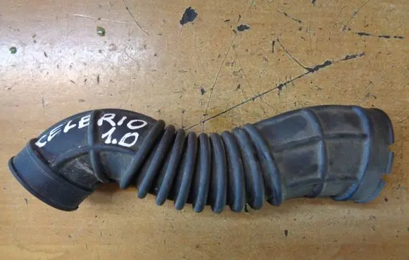 Suzuki Celerio Air intake hose/pipe