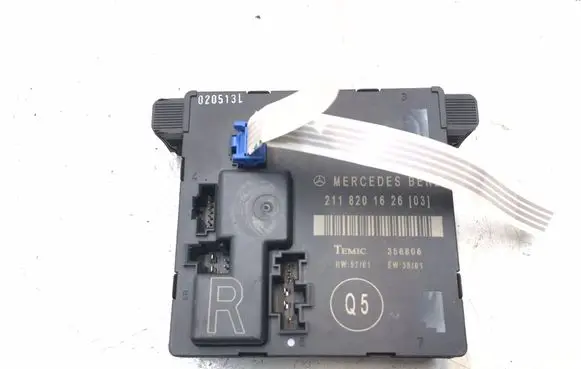 Mercedes-Benz E W211 Door control unit/module 2118201626 K1227