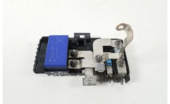 Mercedes-Benz B W246 W242 Fuse module A2465401350
