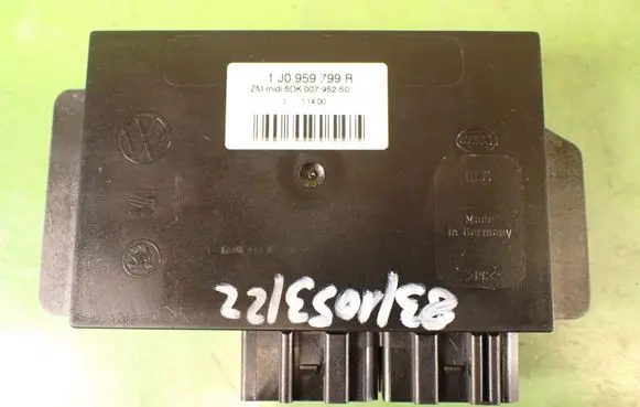 Volkswagen PASSAT B5 Comfort/convenience module 1J0959799R