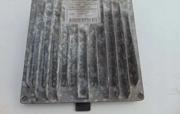 Renault Megane II Engine control unit/module 8200326910