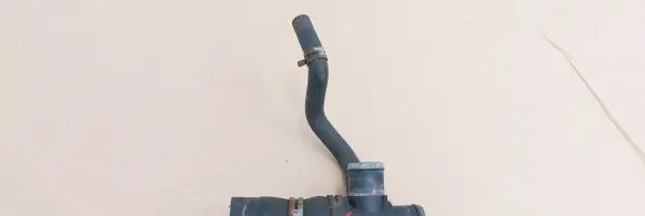 Land Rover Range Rover Sport L320 Engine coolant pipe/hose AH228575AB