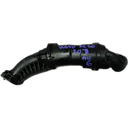 Coolant pipe/hose