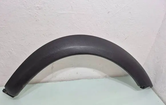 Land Rover Freelander Front arch trim DGP500500PMA