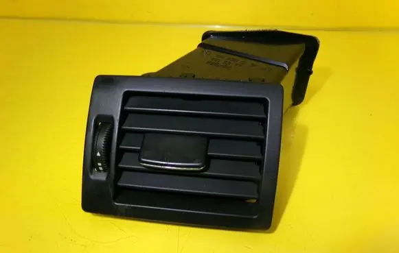 Mercedes-Benz A W169 Dashboard side air vent grill/cover trim 1698300154