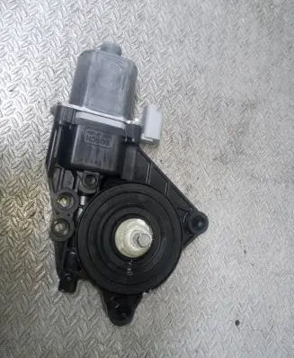 KIA Venga Rear door window regulator motor 834501P000