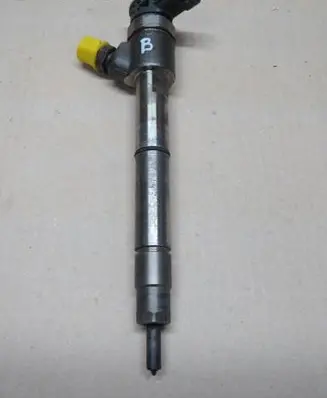 Opel Insignia A Fuel injector 55488616 0445110713