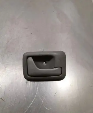 Suzuki Grand Vitara I Front door interior handle