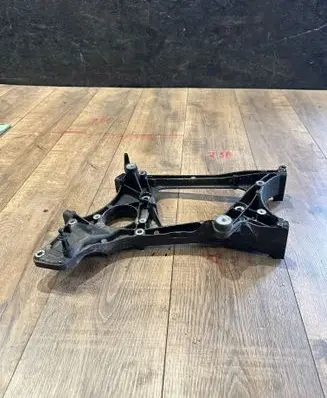Mercedes-Benz C W204 Generator/alternator bracket A651201 GD01549