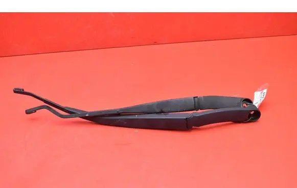 Front wiper blade arm