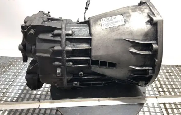 Mercedes-Benz Sprinter W901 W902 W903 W904 Manual 5 speed gearbox A9022600500