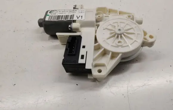 Renault Latitude (L70) Rear door window regulator motor 827300007R