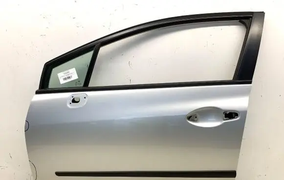 Honda Civic IX Front door