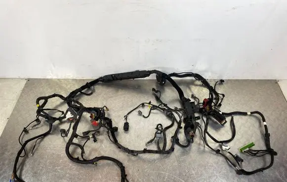 Maserati Levante Engine installation wiring loom