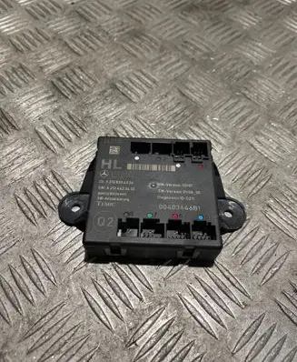 Mercedes-Benz C W204 Door control unit/module A2128203985