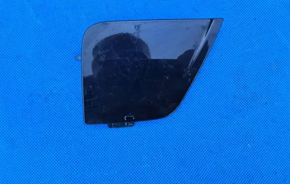 BMW X1 U11 Front tow hook cap/cover 9881914
