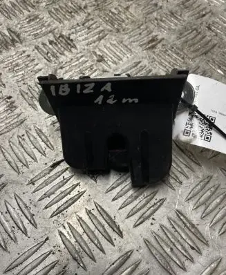 Seat Ibiza IV (6J,6P) Loading door lock 