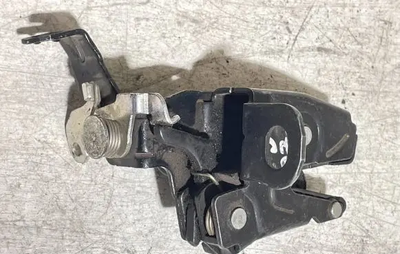Volkswagen Caddy Tailgate/trunk/boot lock/catch/latch 7H0827161A