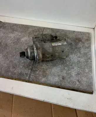 Volkswagen Touran I Starter motor 02M911023N D7GS10 0201061371