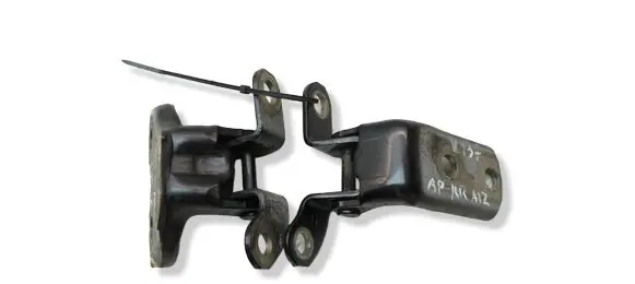 Toyota Verso Rear door hinge set 687600D061 687800D071