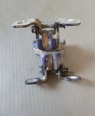 Dacia Duster II Front door hinge set 